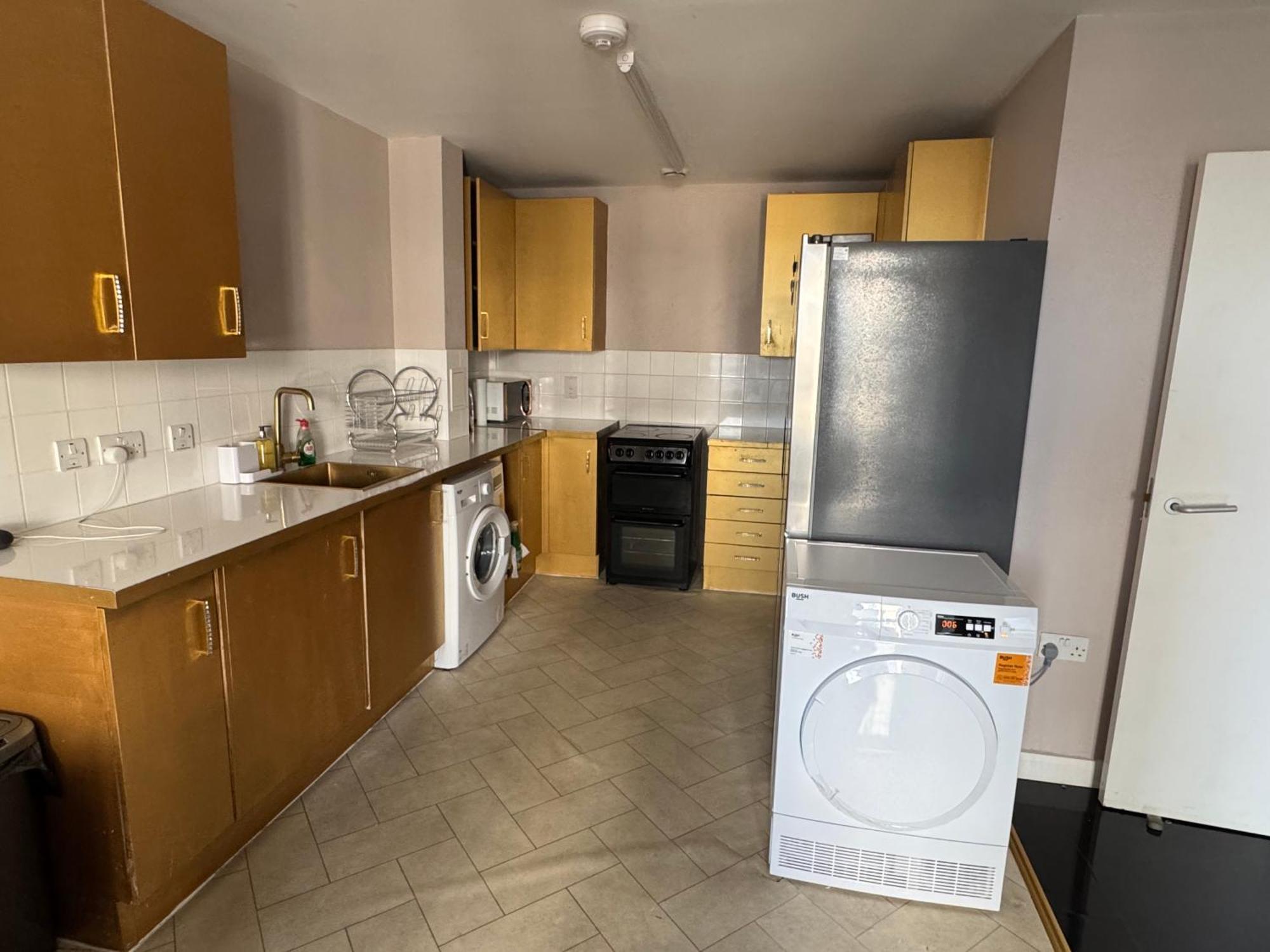 Cozy 2 Bed Flat 5min Walk To Stratford Westfield London