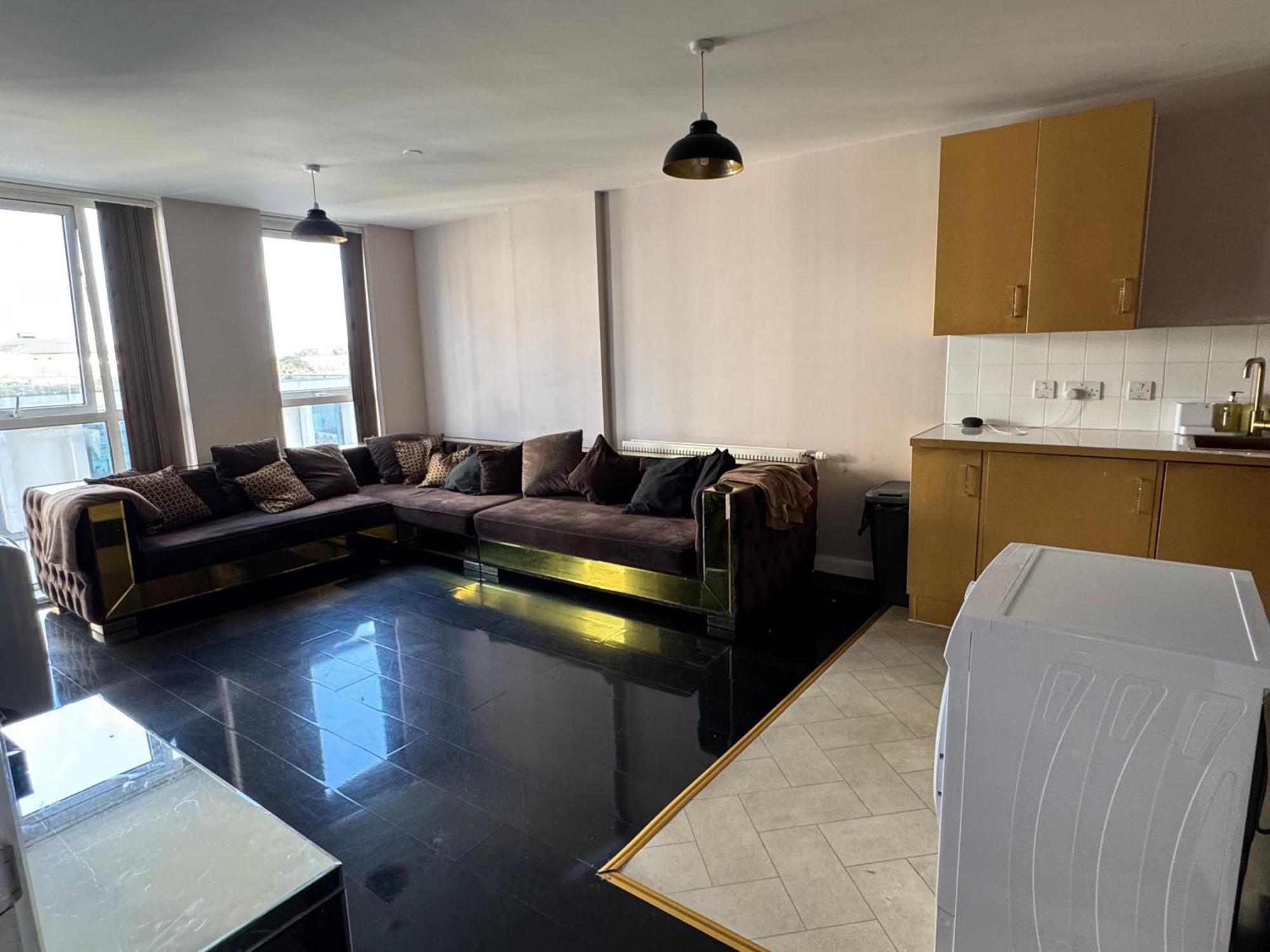 Cozy 2 Bed Flat 5min Walk To Stratford Westfield Apartment London